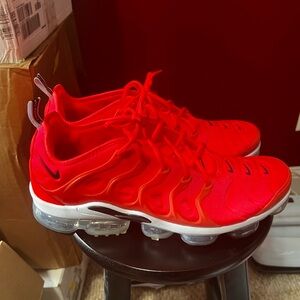 Nike Air VaporMax Plus Bright Crimson